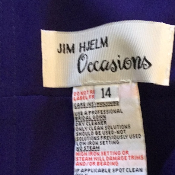 Dress - Picture 6 of 6